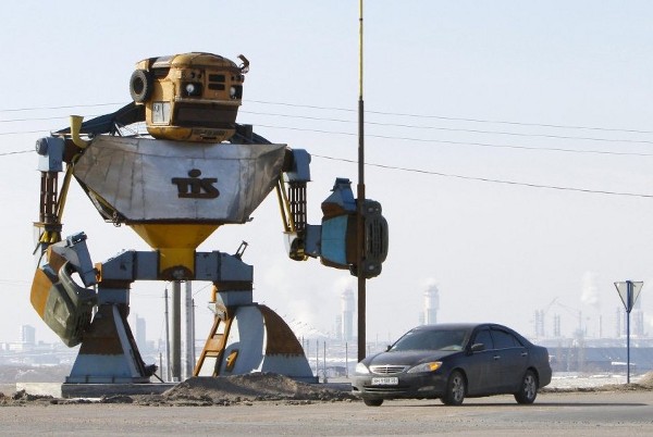 200303