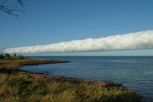 cloud01 Morning Glory ruller mod kysten