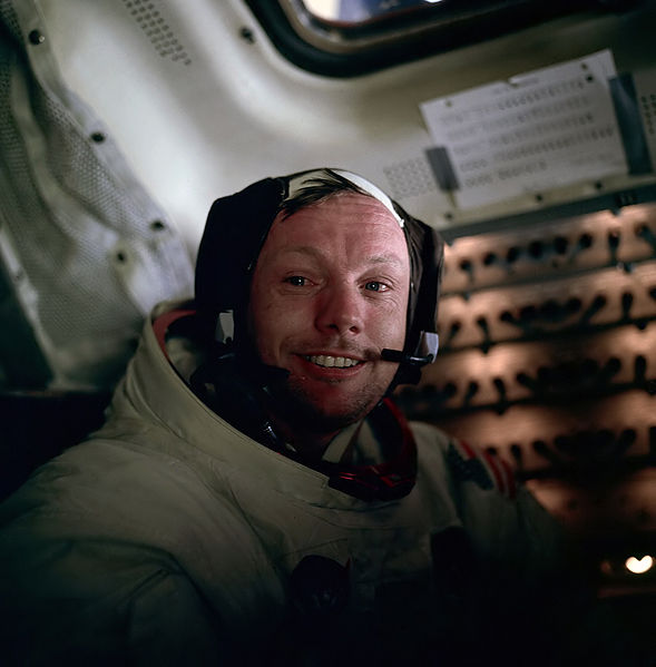 neil_armstrong1 Armstrong umiddelbart efter den første EVA på månen