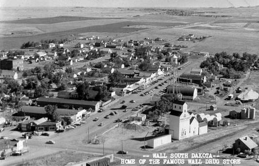 ra056 Mere Wall Drug Store