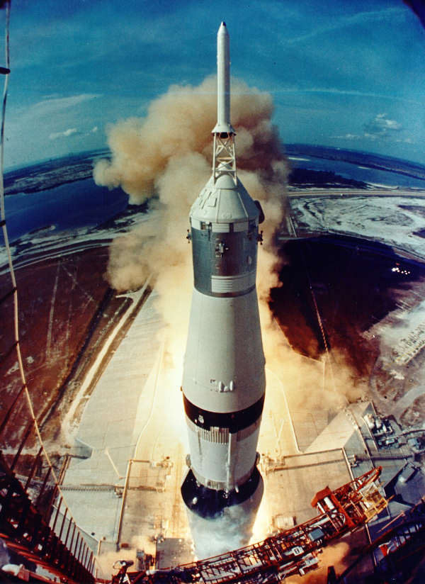 saturn-v saturn-v