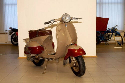 scooter09 Funklende Vesp.. øh, Vyatka på museum i Rusland