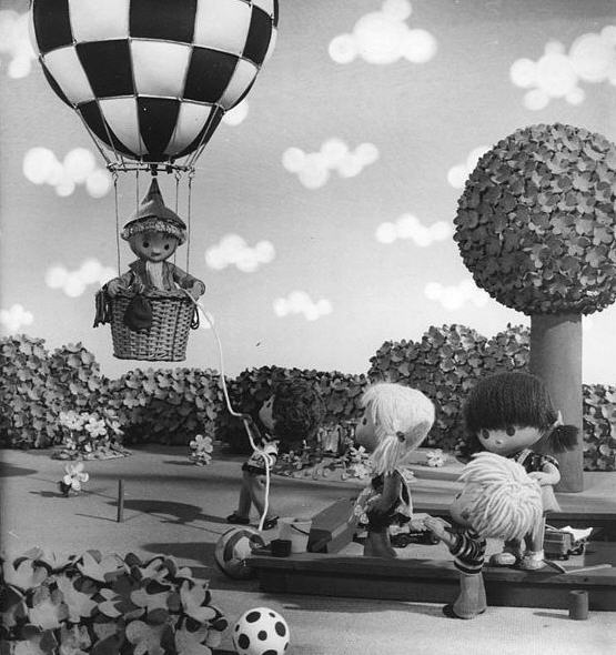 tv04 Sandmännchen ankommer i varmluftballon